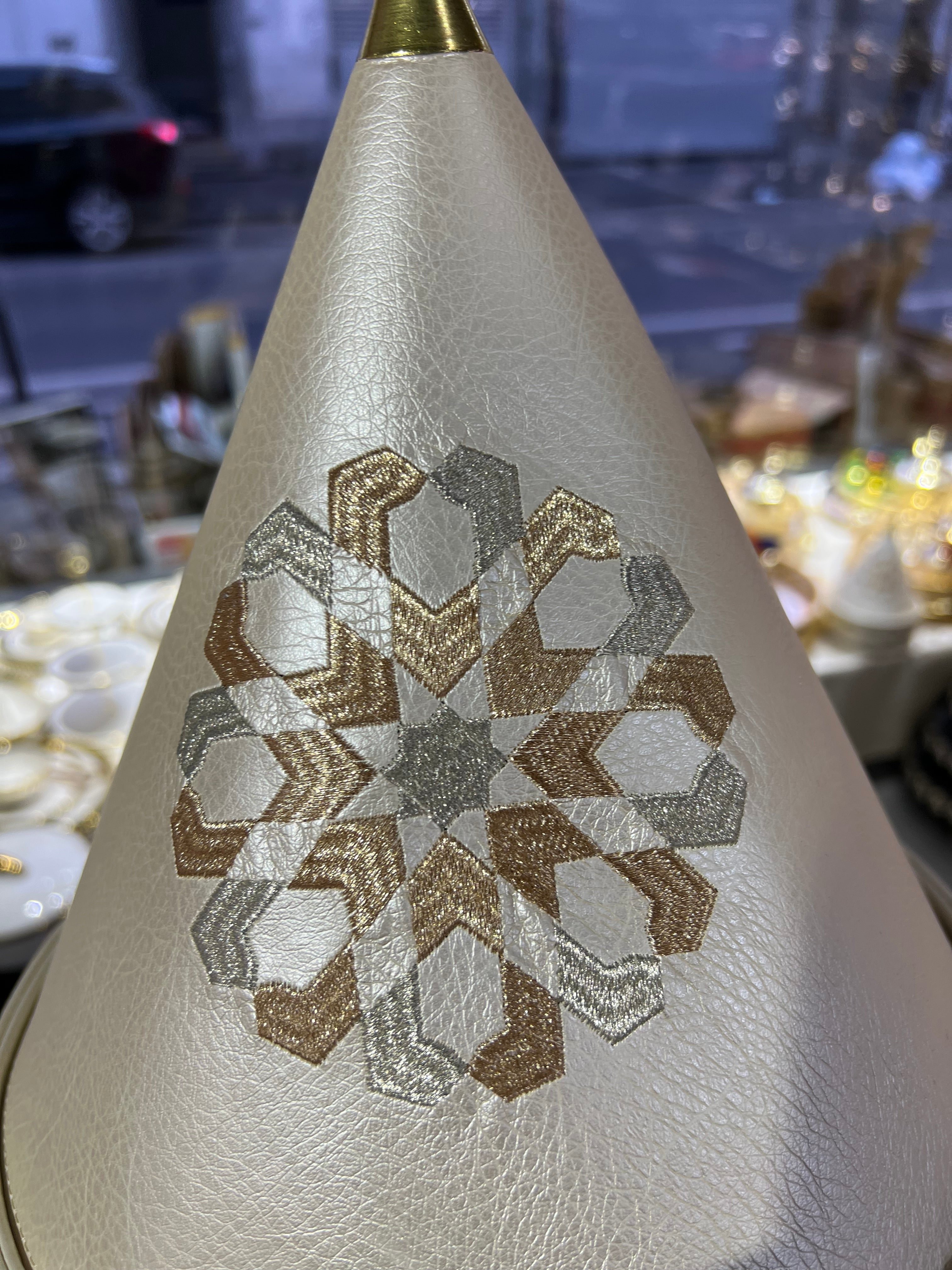 Tefour /tayfour/ tifour / mida déco doré/ zelija cartier/tajine cuir
