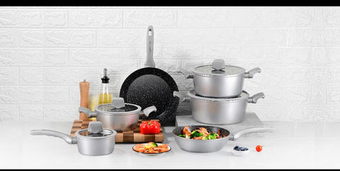 Batterie de cuisine 10 pièces - Avec poignée en Silicon