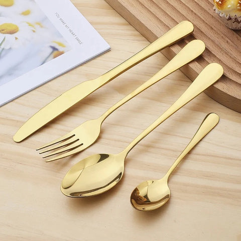 Ensemble de couverts  en doré ( gold) 24 pièces