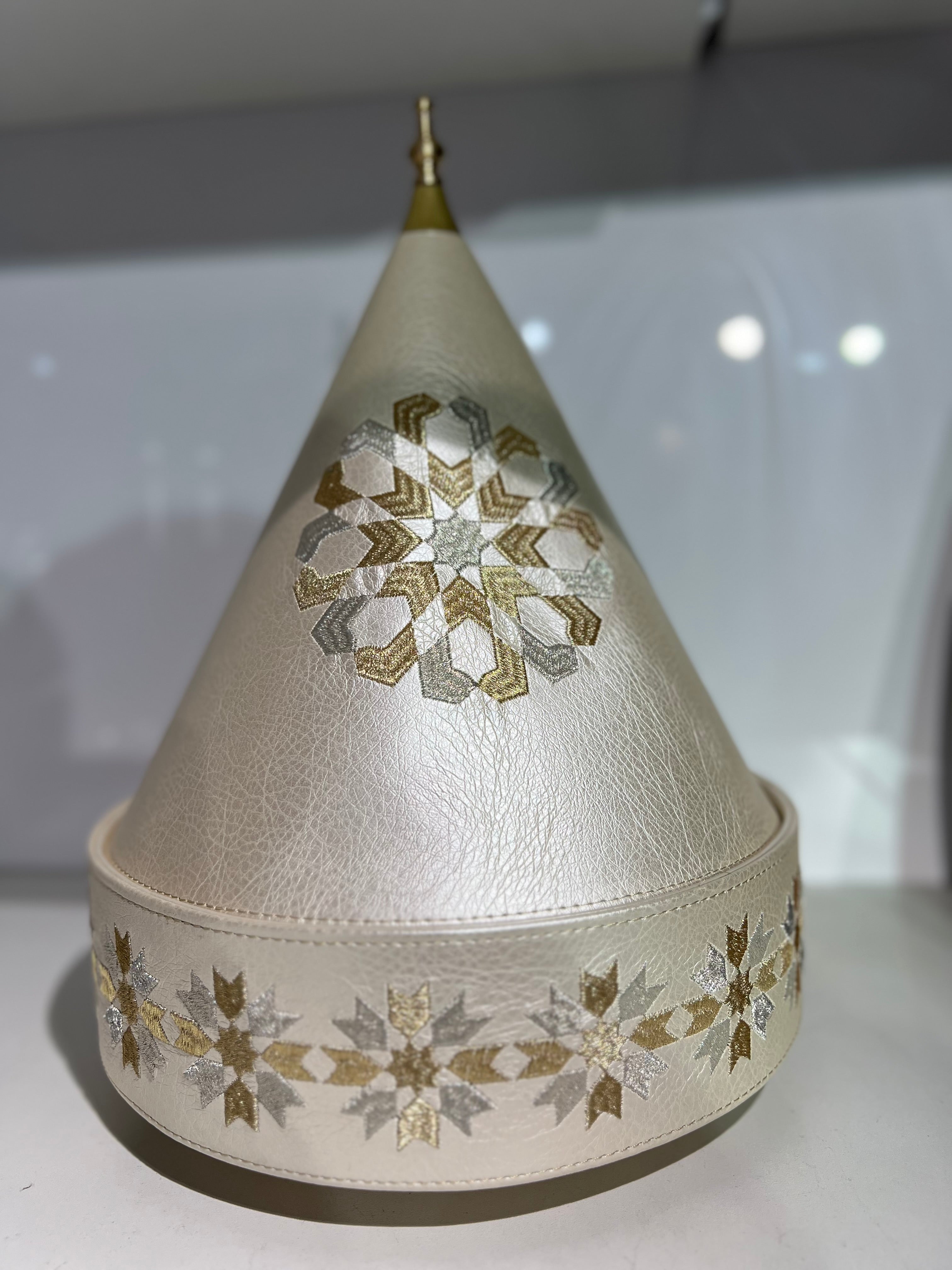 Tefour /tayfour/ tifour / mida déco doré/ zelija cartier/tajine cuir